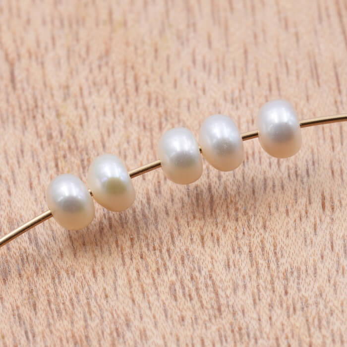 Freshwater pearl heishi white rondelle 4.5x3.5mm (5)