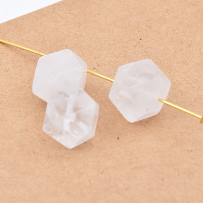 Quartz crystal polygon beads 8-10x10mm - Hole: 1mm (3)